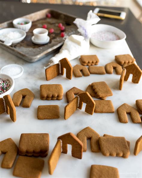 Mini Gingerbread Houses · i am a food blog i am a food blog