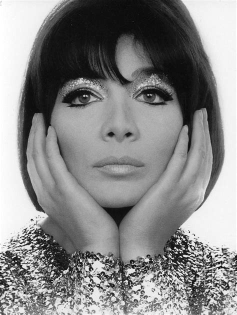 Most Stylish & Iconic Musicians: French chanteuse Juliette Greco ...