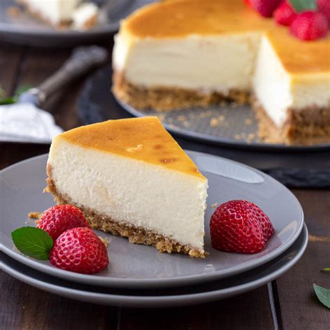 The Best Cheesecake | TheBestDessertRecipes.com