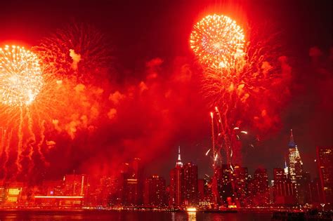 How to Watch Fourth of July Fireworks in New York City - The New York Times