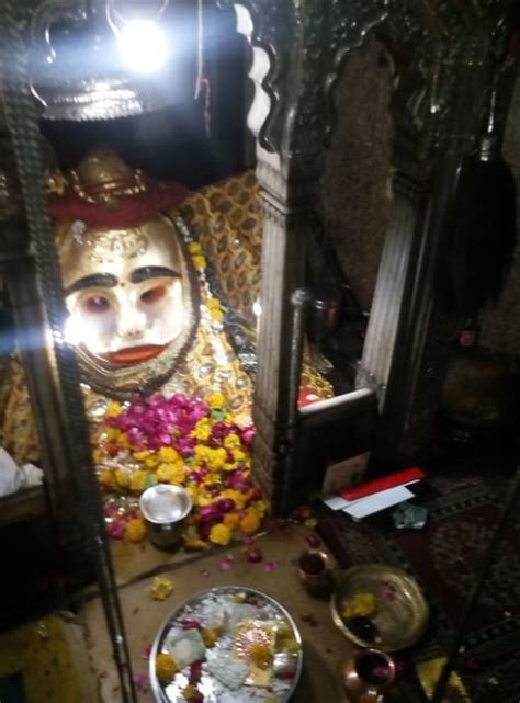 Kal Bhairav Temple Ujjain, History, Timings, Mystery, Darshan