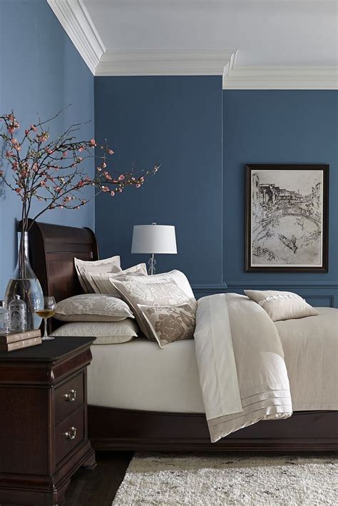 Transforming Your Bedroom With Dark Blue Walls – HomeDecorish