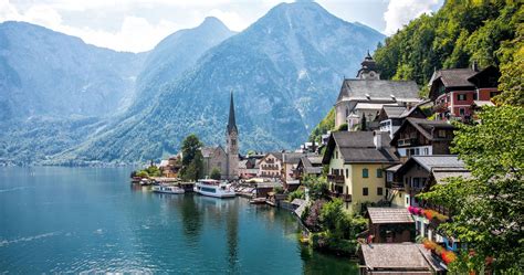 One Perfect Day in Hallstatt, Austria | Earth Trekkers