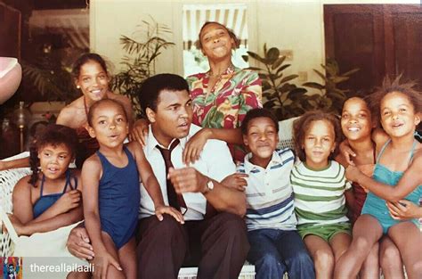 Ali & the family | Muhammad ali boxing, Muhammad ali, Mohammed ali