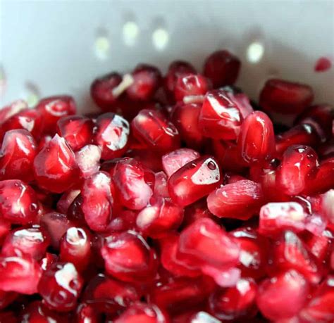 How to Cut a Pomegranate - Mess Free Method! - Rachel Cooks®