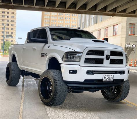 Meet the White Ghost – Lifted 2017 Dodge Ram 2500 Laramie on 37s ...