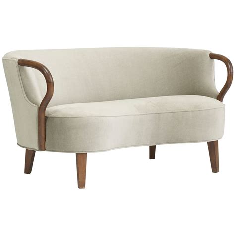 Modern settee | Modern seating, Vintage chairs, Settee