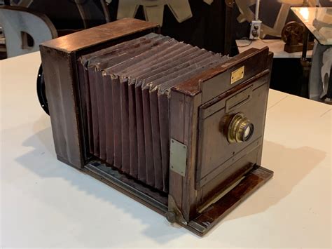 Wooden box camera with Rodenstock lens | Collectors Weekly