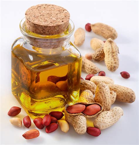 Peanut oil Facts, Health Benefits and Nutritional Value