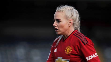 Manchester United Women's captain Alex Greenwood to join Lyon ...