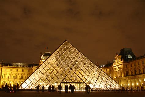 Gallery of AD Classics: Le Grand Louvre / I.M. Pei - 4