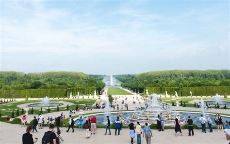 A Day Trip from Paris: Don't Miss the Musical Fountains at Versailles ...