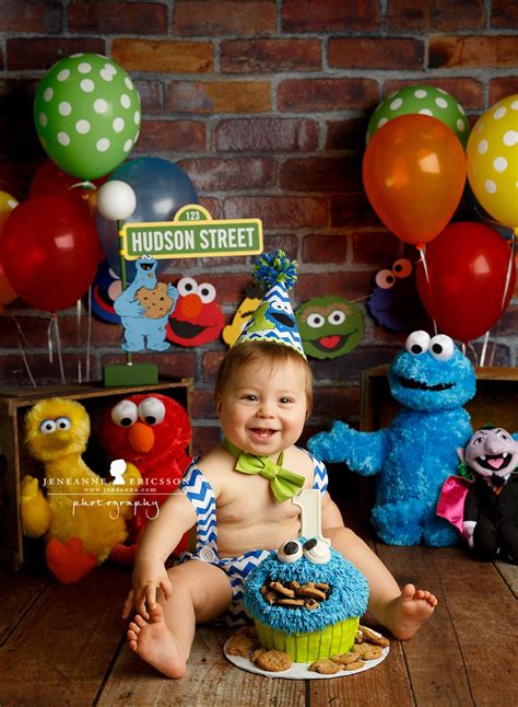 sesame street cake smash - Elvin Zepeda