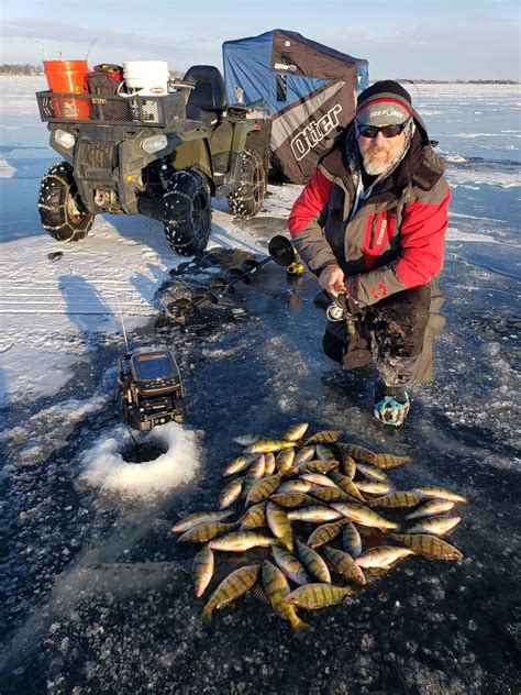 Ice Fishing Frenzy - Vacation Okoboji