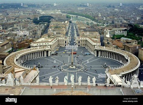 Aerial view of St Peters Square, Rome Stock Photo - Alamy