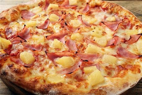 Are Russians Using Pineapple-on-Pizza Debate to Divide Americans? - PMQ ...