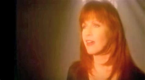 Patty Loveless’ “How Can I Help You Say Goodbye” Promises Hope Through ...