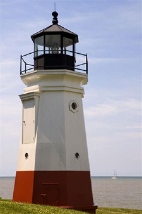 Discover Ohio's Lake Erie Lighthouses | Ohio lighthouses, Lighthouse ...