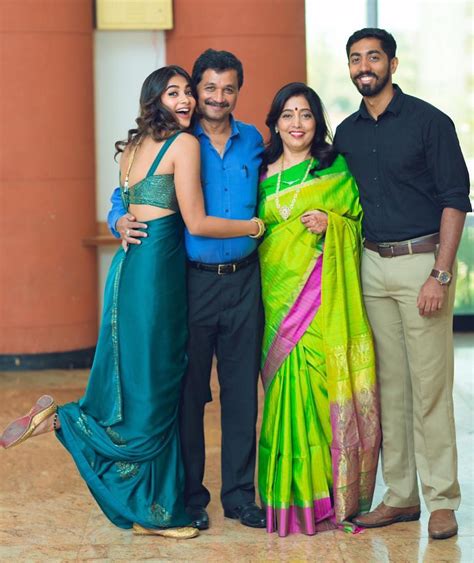 Actress Pooja hegde family photos (14) – Lovely Telugu