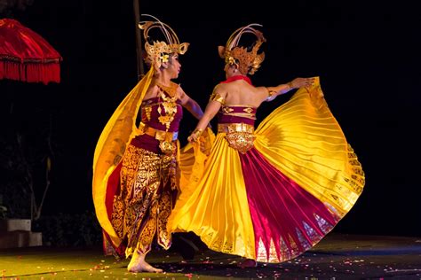 19 TARIAN TRADISIONAL KHAS BALI YANG HARUS DILESTARIKAN | SENI - BUDAYA ...