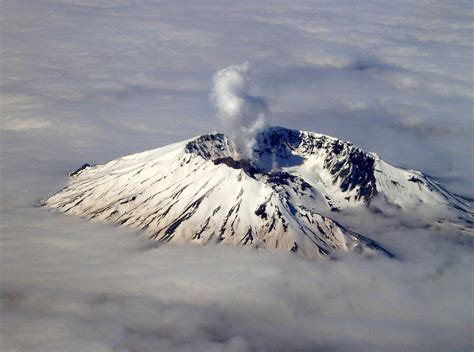 Washington’s most dangerous volcanoes, mapped - Curbed Seattle