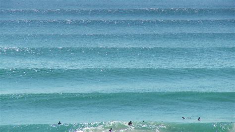 Endless Lines Of Ocean Swell, Waves Rolling In At The Gold Coast ...