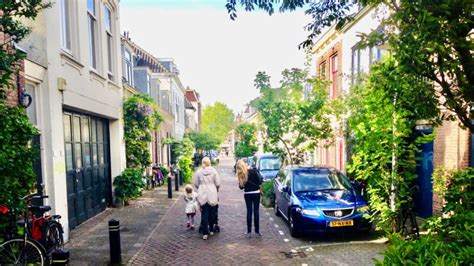 Designing a Livable Neighbourhood Course: The Woonerf Concept