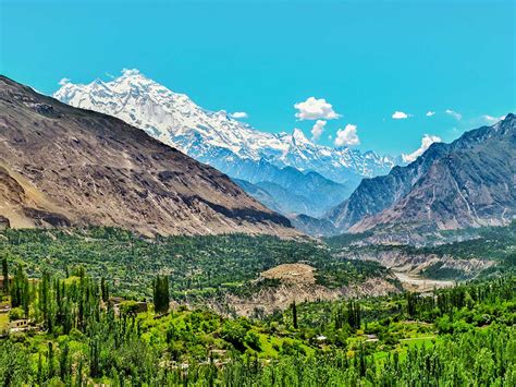 Hunza Valley Guided Overland tour | Pakistan | 10Adventures.com