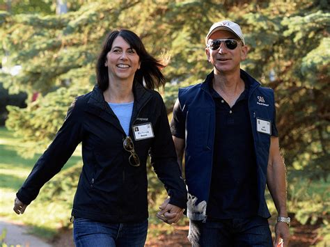 A Glimpse into the Humble Life of Jeff Bezos, the World’s Richest Man