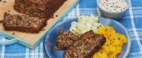 Vegetarian haggis with neeps & tatties - Liz Earle Wellbeing