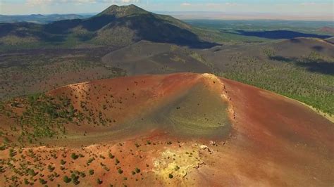 Sunset Crater Volcano Scenic Flyover - Nate Loper - YouTube