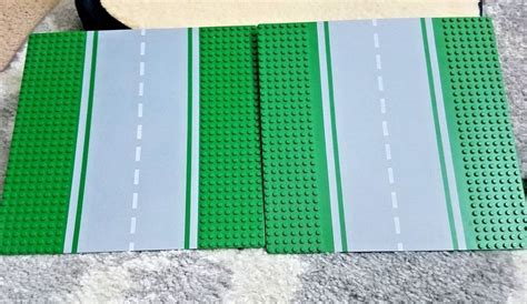 Lot of 2 Lego Classic Base Plates 32 x 32 Green Road Town Racing ...