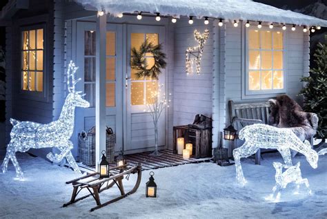 Christmas House Lighting Ideas | Lights4fun.co.uk