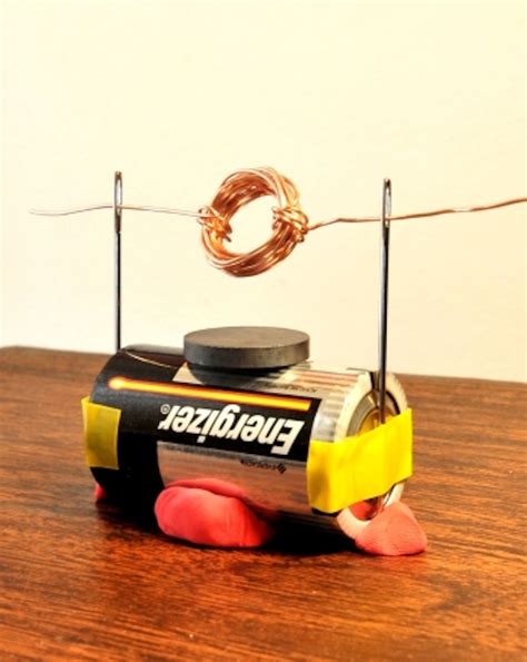 7 electric motor activities for kids - STEM labs - Casa Bouquet