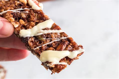 Better-Than-Store-Bought Keto Granola Bars (Copycat KIND Bars)