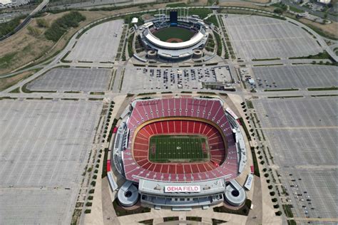 KC Chiefs President Details Plans for Arrowhead Stadium Future - Sports ...