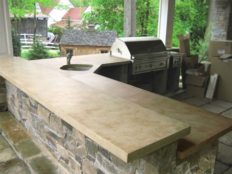 DIY Outdoor Kitchen Countertop Options