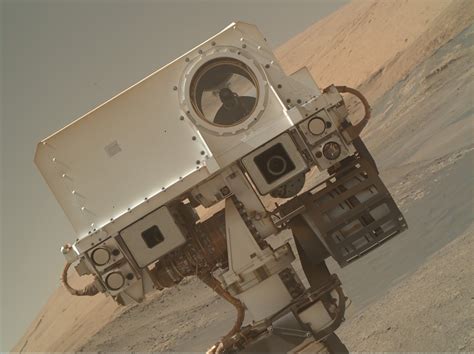 Curiosity Rover returns to Twitter with a selfie