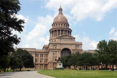 Texas state capitol building in Downtown Austin, Texas 826837 Stock ...