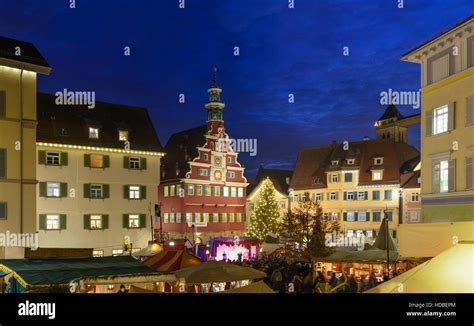 Esslingen am Neckar: Christmas market, town hall, market square, Region ...