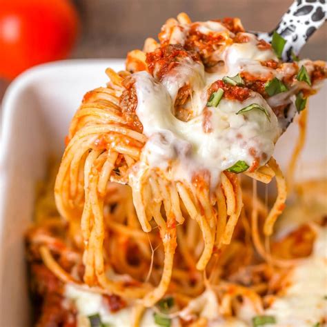 Easy Cheesy Baked Spaghetti Recipe | Lil' Luna