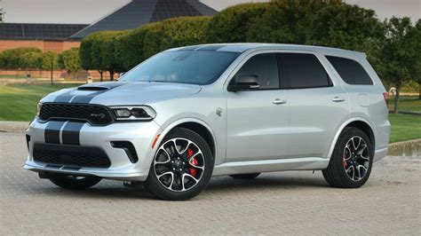 El Dodge Durango SRT Hellcat V8 de 720 CV sobrevive en 2024