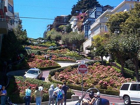 Pictures of San Francisco's Lombard Street