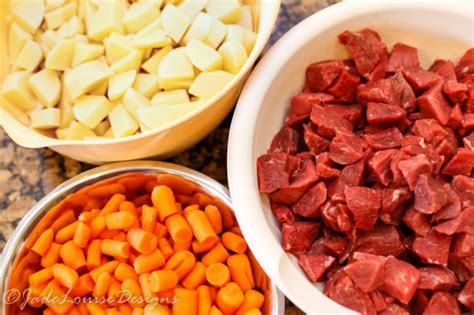 Canned Beef Stew Recipe with a pressure cooker