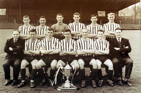 Dunfermline FC: Sir Alex Ferguson pays tribute to Halbeath Road heroes ...