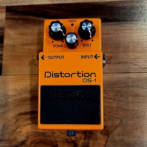 BOSS DS-1 Distortion Pedal | Reverb