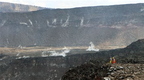 Kilauea Eruption Update: Scientists Survey Lava Lake