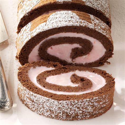 Chocolate & Peppermint Ice Cream Roll Recipe | Taste of Home