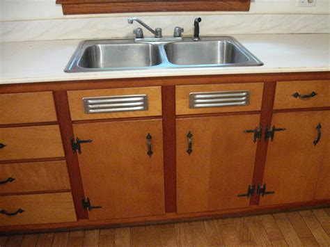 Stash of NOS kitchen sink cabinet vents made by Washington Steel ...