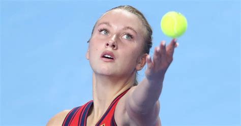 Melbourne 1: Potapova escapes Bondar in three-set thriller